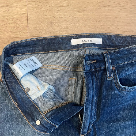 Joe’s distressed high rise skinny ankle jeans - Picture 2 of 3